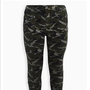 Sky High Twill Camo Pant